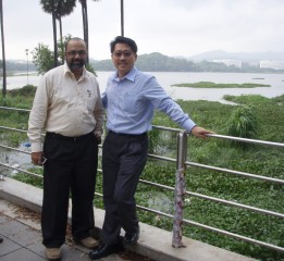 Master Soon at Mumbai Renaissance Hotel, Sept 2009 Master Soon at Powai Lake, Mumbai, Sept 2009