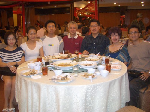 Master Soon & Yijing Class Students At Red Rock Hotel for Dinner on 25 June 2011