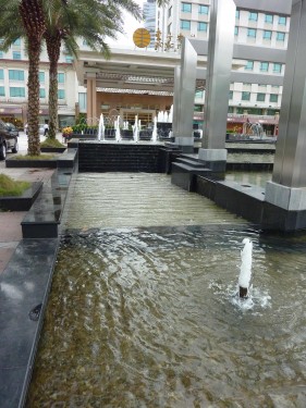 Master Soon in Guangzhou Hotel2 I think with this picture, you could able to see clear of the water flow..... my friends, this is special taken for your reference....